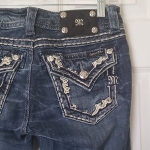 Miss Me low rise bootcut 27
